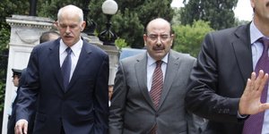 ΦΑΚΕΛΟΣ «ΠΡΑΞΙΚΟΠΗΜΑ»: ΠΟΙΟΙ ΕΚΡΥΒΑΝ ΤΟΝ ΠΑΠΑΝΔΡΕΟΥ ΣΤΗ ΔΕΘ ΤΟ 2011
