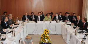 Επιχειρηματίες προς Μέρκελ: Το Μνημόνιο απέτυχε