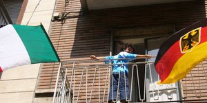 Γερμανία και Ιταλία τα πρώτα φαβορί στο δρόμο για... τη φτώχεια