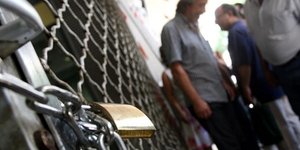 Σε τρία χρόνια πάνω από 90.000 ελληνικές μικρομεσαίες επιχειρήσεις έβαλαν λουκέτ