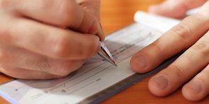 Μεγαλώνει η «μαύρη λίστα» του Τειρεσία