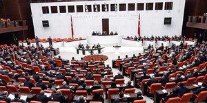 Πράσινο φως για επιχειρήσεις εναντίον της Συρίας έδωσε το τουρκικό κοινοβούλιο