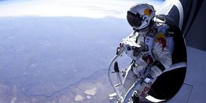 Ο Αυστριακός που έπεσε από το... διάστημα έπαιξε μπουνιές με Έλληνα νταλικιέρη