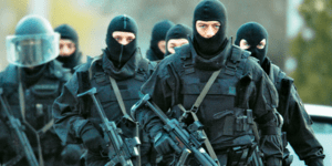 Επιχείρηση της ΕΛ.ΑΣ - Στα ίχνη σπείρας που διακινούσε όπλα και ναρκωτικά στην Κ