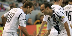 Πανέμορφο γκολ επιθετικού με σουτ στην κίνηση [βίντεο]