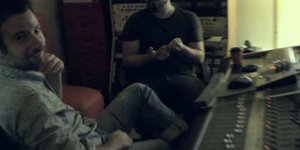 «Τσαλαπατώ»: Το νέο τραγούδι του Κωστή Μαραβέγια από το άλμπουμ Λόλα