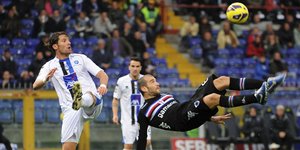 Απίστευτο γκολ από τον πρώην μέσο του Ολυμπιακού Εντσο Μαρέσκα [βίντεο]