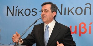 Ο Νικολόπουλος έφτιαξε... κανάλι για να εκφωνεί τα ΙΧ διαγγέλματά του [βίντεο]