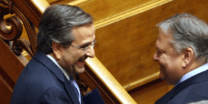 Ο Σαμαράς δίνει το φιλί της ζωής στον Ευάγγελο Βενιζέλο