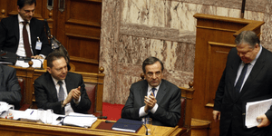 Διαρροές και διαγραφές φέρνουν Σαμαρά - Βενιζέλο - Κουβέλη πιο κοντά