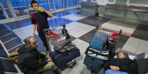 Οικογένεια Έλληνα ζει στο αεροδρόμιο του Μονάχου εδώ και έξι μήνες