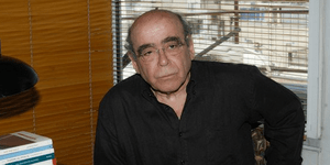 Ο συγγραφέας Θανάσης Βαλτινός νικητής του μεγάλου βραβείου γραμμάτων
