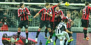 Εκπληκτικό γκολ με εκτέλεση φάουλ του Τζιοβίνκο της Γιουβέντους [βίντεο]