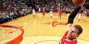 Ο Γκρίφιν «ίπταται» και καρφώνει με δύναμη στο καλάθι [βίντεο]