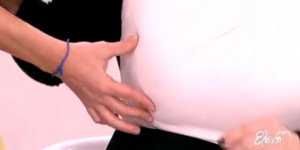 Οταν η Ελένη Μενεγάκη «ψαχούλεσε» το στήθος της Ζαρίφη [βίντεο]