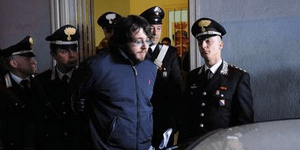 Η ιταλική αστυνομία συνέλαβε τον επικεφαλής της Ναπολιτάνικης μαφίας
