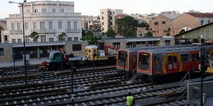 Τραγικός θάνατος στον Ηλεκτρικό – Νεκρός άνδρας στις ράγες από ηλεκτροπληξία