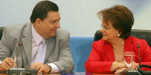 Η Νίκη Τζαβέλα «διόρισε» την κόρη της στην Ευρωβουλή μέσω χάρης συναδέλφου της