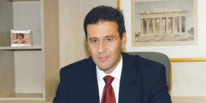 Εμίρης στο Bloomberg: Ορόσημο για την υλοποίηση των στόχων οι αποκρατικοποιήσεις
