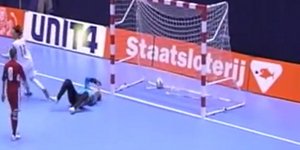 Απίθανο γκολ τερματοφύλακα από το ένα τέρμα στο άλλο [βίντεο]