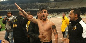 Η ΕΠΟ δεν έκοψε το ποδόσφαιρο στον Κατίδη για το ναζιστικό χαιρετισμό