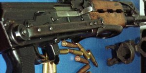 Ποια είναι και πόσο κοστίζουν τα όπλα στη μαύρη αγορά της Ελλάδας [λίστα]