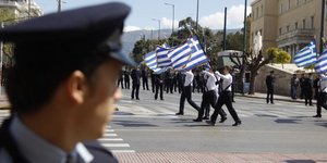 Παρέλαση για γέλια και για κλάματα – Οργή για την πρόχειρη διοργάνωση