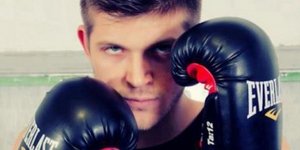 Αυτό είναι το βαν που έπεσε πάνω στο αυτοκίνητο του Τόμας Πρωτόπαπα [εικόνα] 