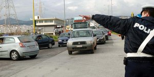 Αυξημένη αλλά χωρίς προβλήματα η έξοδος των εκδρομέων για το τριήμερο