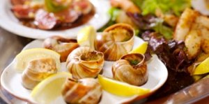 Ποιος προσφέρει 34.000 ευρώ το χρόνο για τη θέση του σεφ - Τι αναφέρει η προκήρυ