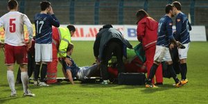 Ανατριχιαστικός τραυματισμός μέσου - Εσπασε το αριστερό πόδι του [βίντεο]