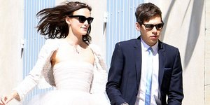 Μυστικό γάμο με μόλις... 11 καλεσμένους έκανε η Κίρα Νάιτλι [εικόνες]