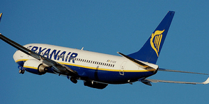 Οι πιλότοι της Ryanair είναι ανασφάλιστοι και πληρώνουν ρούχα