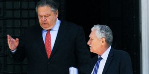 Ρήγμα στην κυβέρνηση -ΠΑΣΟΚ και ΔΗΜΑΡ συμφώνησαν και καταθέτουν από κοινού το αν