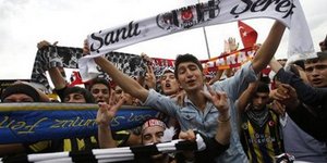Οι οπαδοί της Μπεσίκτας είναι η ψυχή της εξέγερσης στην Πλατεία Ταξίμ