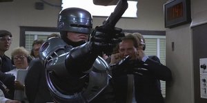 Γέρασε ο Ρομποκοπ: Πώς είναι σήμερα ο ηθοποιός πίσω απο τη στολή [εικόνα]