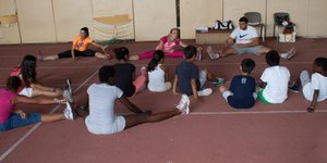 Πρωταθλητές για μία ημέρα – Οι πιτσιρικάδες του «Χαμόγελου του παιδιού» προπονήθ