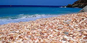 Τεσσερις εντελώς διαφορετικές παραλίες: Ούτε άμμος