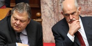 Ο Βενιζέλος καλύπτει τον Παπανδρέου για το κόστος του ταξιδιού στην Ουάσιγκτον τ