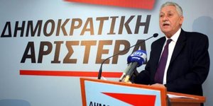 Επιμένει η ΔΗΜΑΡ για παράταση πλειστηριασμών – Μύδροι κατά Στουρνάρα