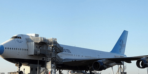 Κλείστε ένα δωμάτιο στους... αιθέρες – Το Boeing 747 που έγινε ξενοδοχείο 27 δωμ