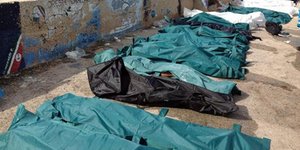 Απίστευτη τραγωδία στην Ιταλία – Περισσότεροι από 90 λαθρομετανάστες πνίγηκαν ότ