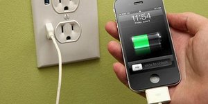 Η φόρτιση των κινητών τηλεφώνων και φορητών υπολογιστών κοστίζει ακριβά