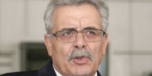 Αγνωστοι έσπασαν το γραφείο του Τάκη Μιχαλόλια