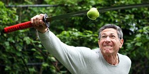 Ο άνθρωπος με τα περισσότερα ρεκόρ Γκίνες: 148 πολύ περίεργα ρεκόρ [βίντεο]