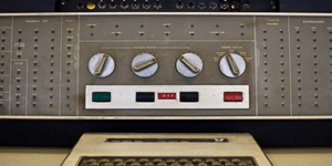 Ο πρώτος σκληρός δίσκος στον κόσμο είχε μέγεθος...ψυγείου [εικόνες]