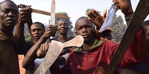 Κανίβαλος με το ψευδώνυμο «λυσσασμένος σκύλος» κατασπαράζει Μουσουλμάνο για εκδί