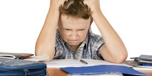 Δυστυχισμένοι και μέτριοι οι Ελληνες μαθητές – Διάγραμμα συγκρίνει τα εκπαιδευτι