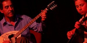 Παντελής Βολάρης: Ο Ελληνας που γέμισε με μπουζούκια την Αυστραλία [εικόνες]