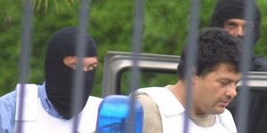 Αφαντος ο Ξηρός και στην κυβέρνηση τσακώνονται για τις άδειες των κρατουμένων